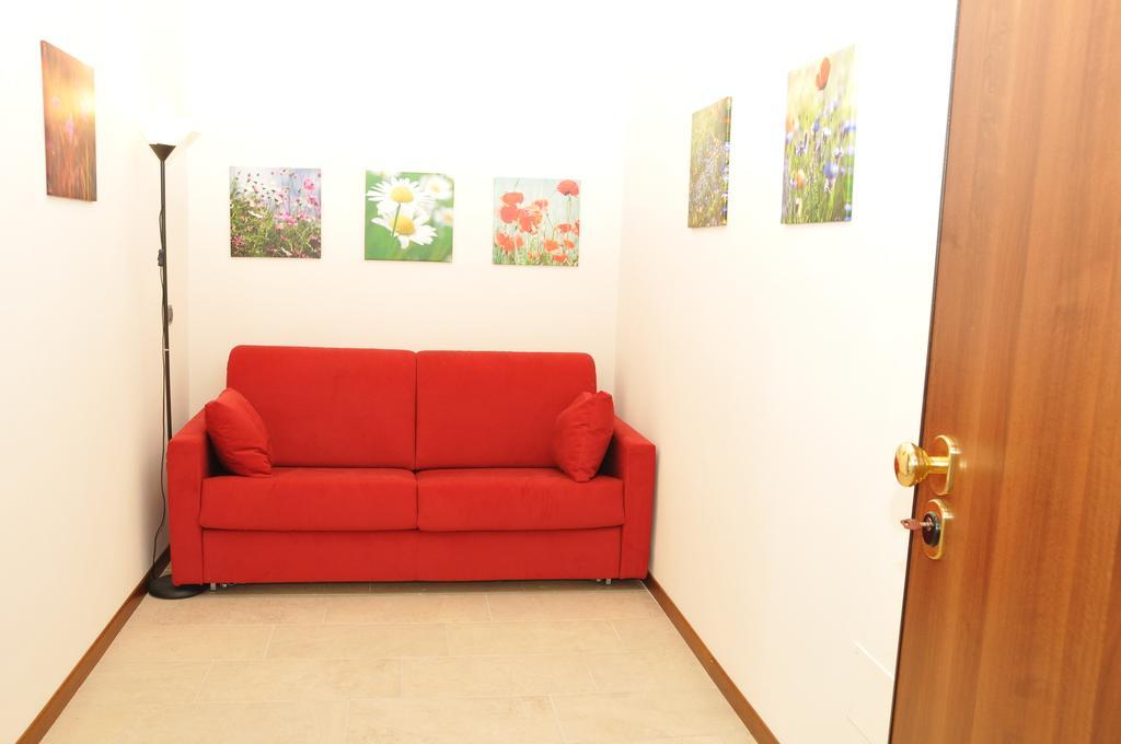 Maura Appartamenti Peschiera del Garda Quarto foto