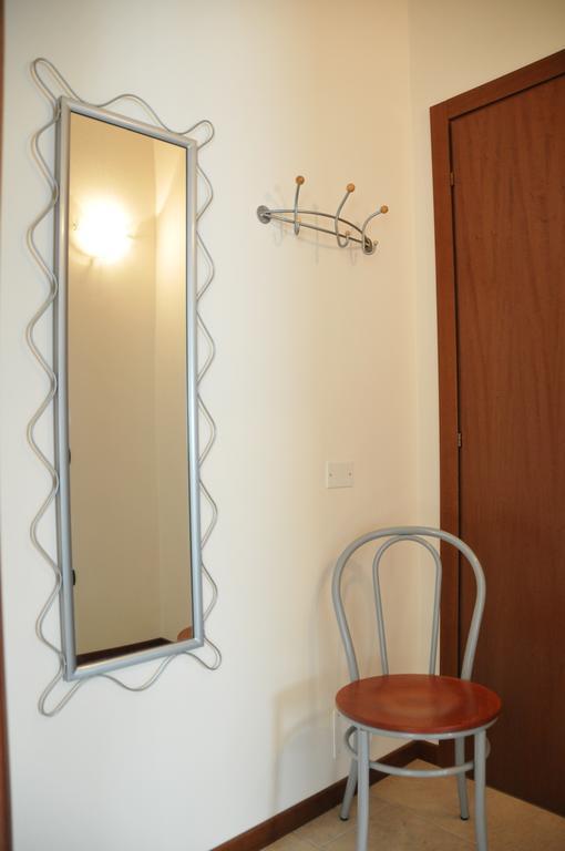 Maura Appartamenti Peschiera del Garda Quarto foto