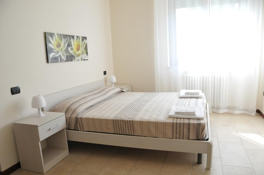 Maura Appartamenti Peschiera del Garda Quarto foto
